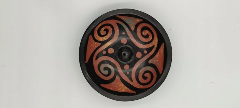 33630608_2.jpg
